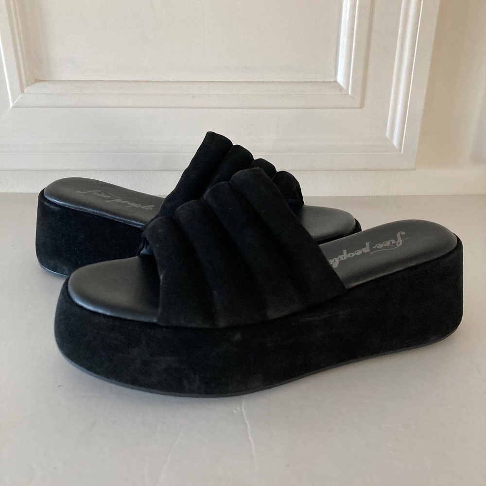 NWOT Free People Almost Paradise Black Suede Slip On Platform Sandals